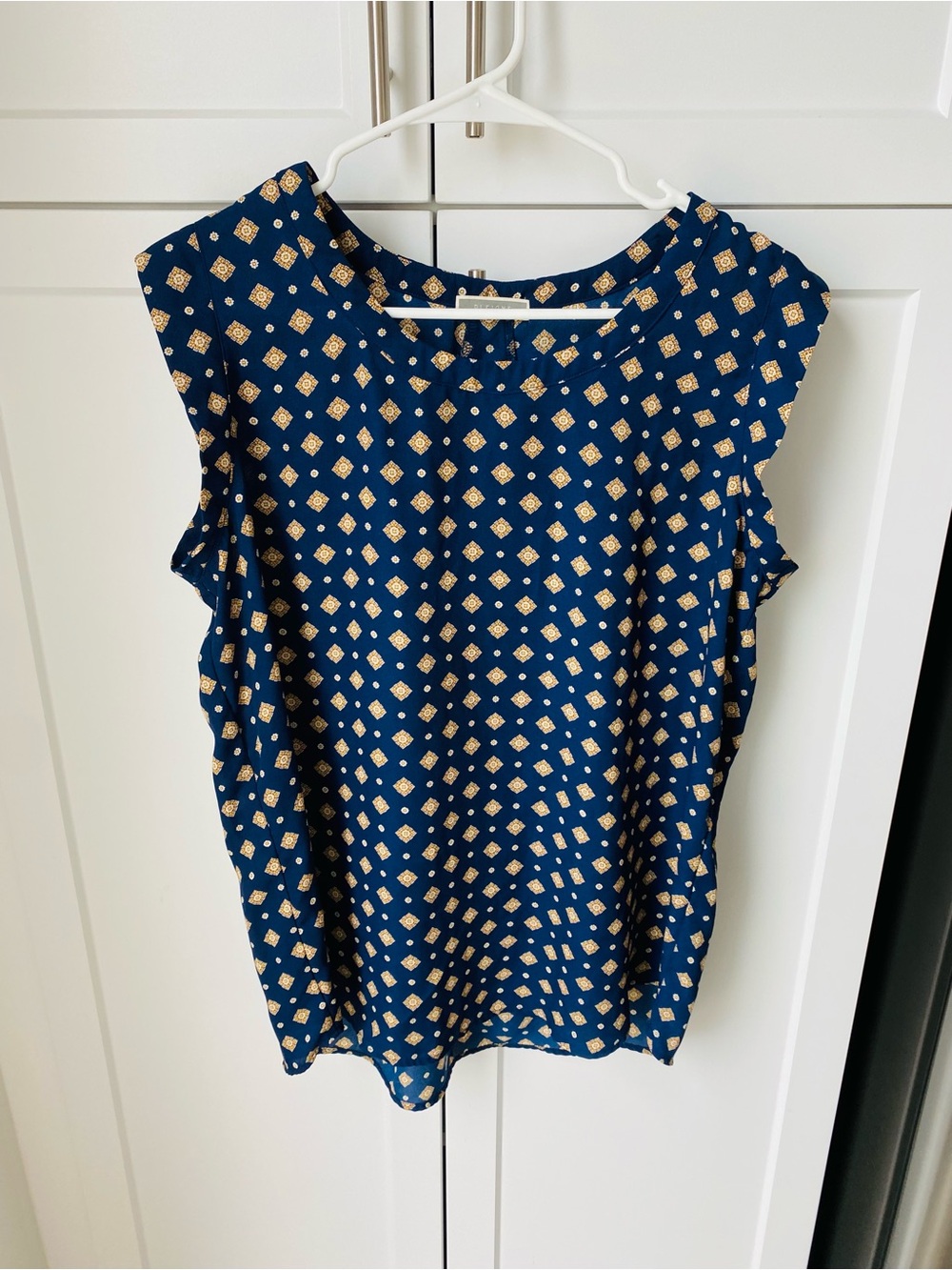 Pleione women’s large sleeveless blouse navy gold